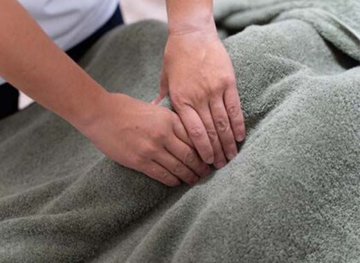 出張での施術に対応